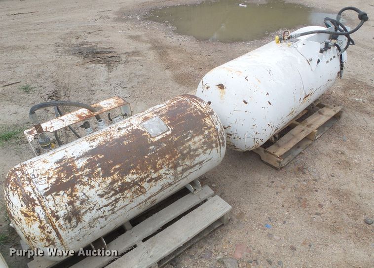 image for item EL9201 (2) Manchester propane tanks