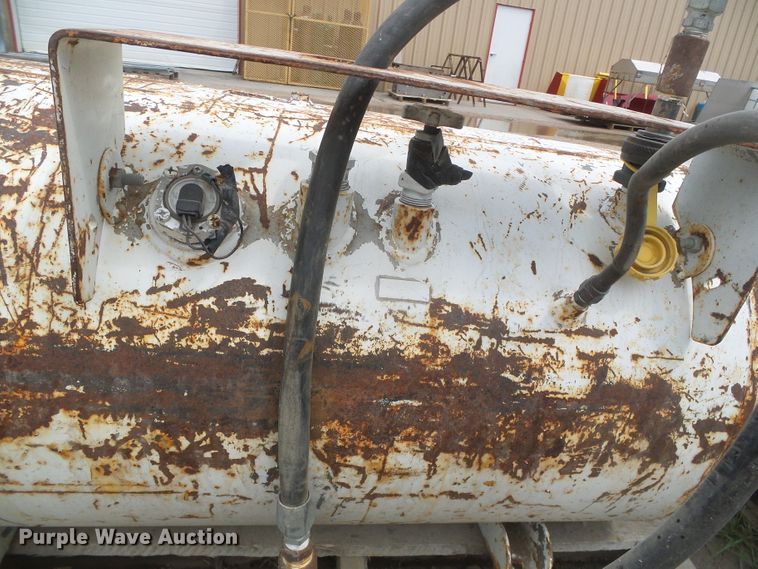 image for item EL9201 (2) Manchester propane tanks