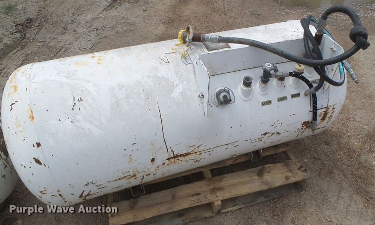 image for item EL9201 (2) Manchester propane tanks