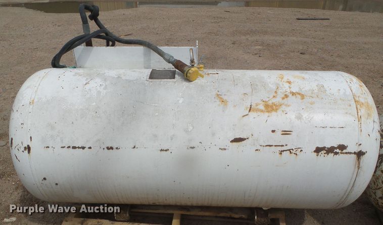 image for item EL9201 (2) Manchester propane tanks