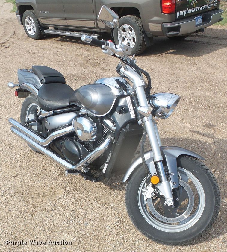 image for item EL9204 2007 Suzuki M50 motorcycle