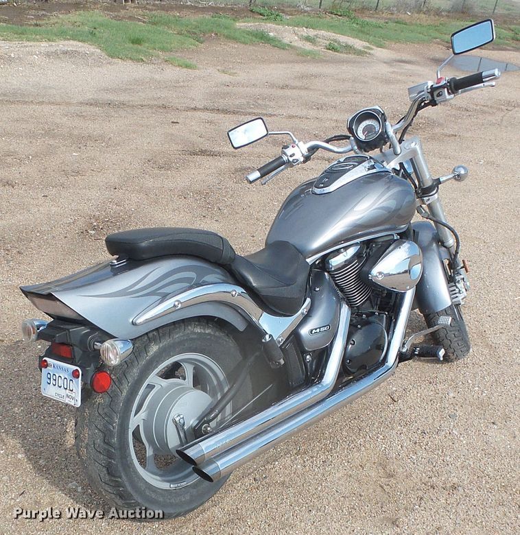 image for item EL9204 2007 Suzuki M50 motorcycle