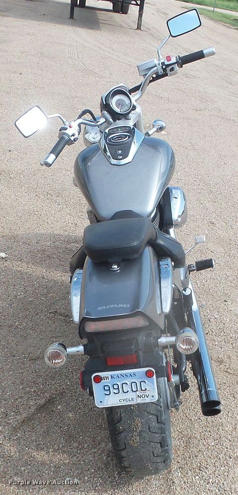 image for item EL9204 2007 Suzuki M50 motorcycle