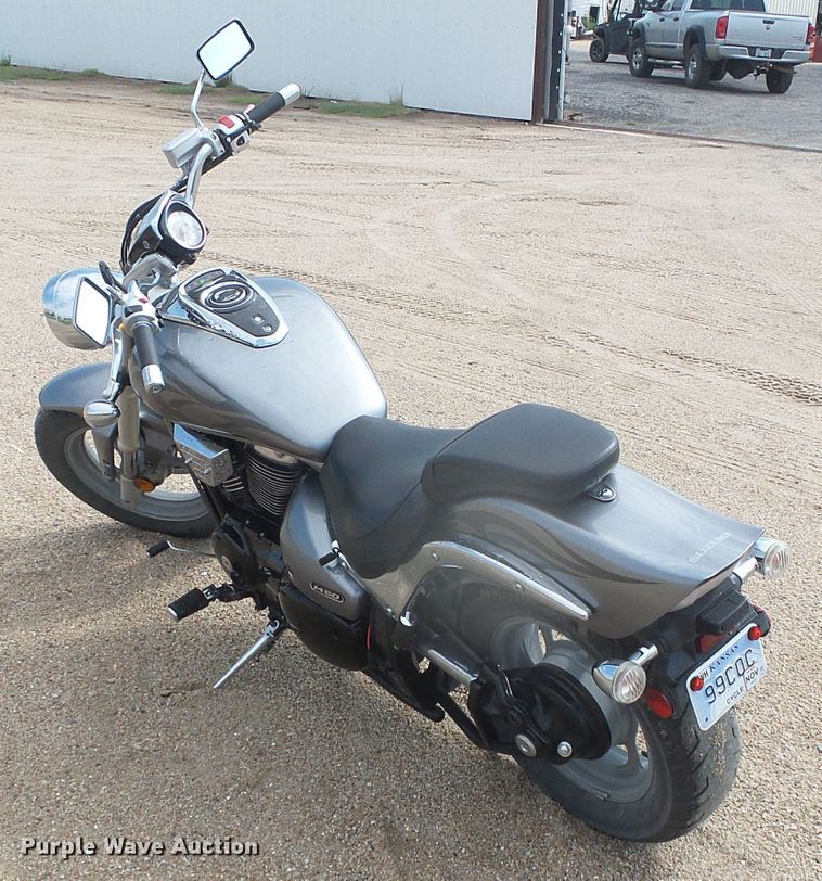 image for item EL9204 2007 Suzuki M50 motorcycle