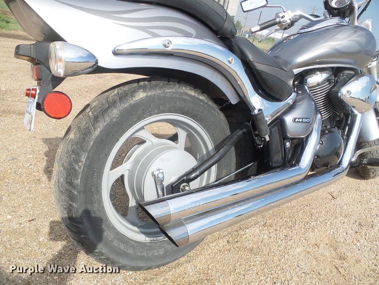 image for item EL9204 2007 Suzuki M50 motorcycle