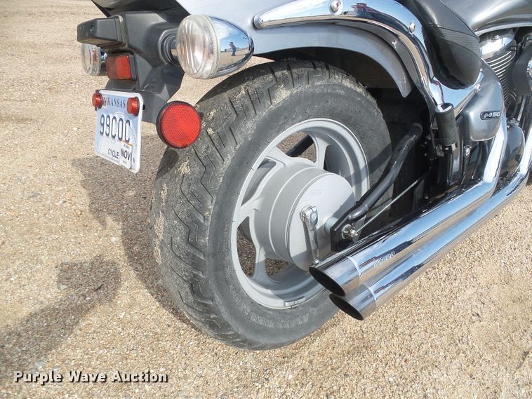 image for item EL9204 2007 Suzuki M50 motorcycle