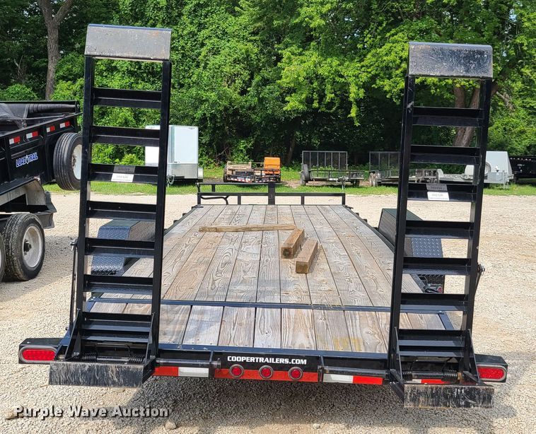 image for item EL9961 2020 Load Trail equipment trailer