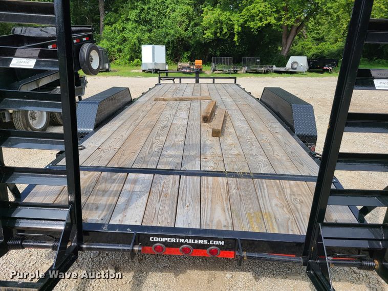 image for item EL9961 2020 Load Trail equipment trailer