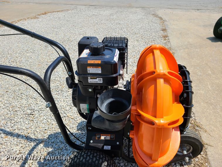 image for item EL9972 Billy Goat F1002SPV leaf blower