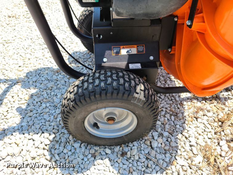 image for item EL9972 Billy Goat F1002SPV leaf blower