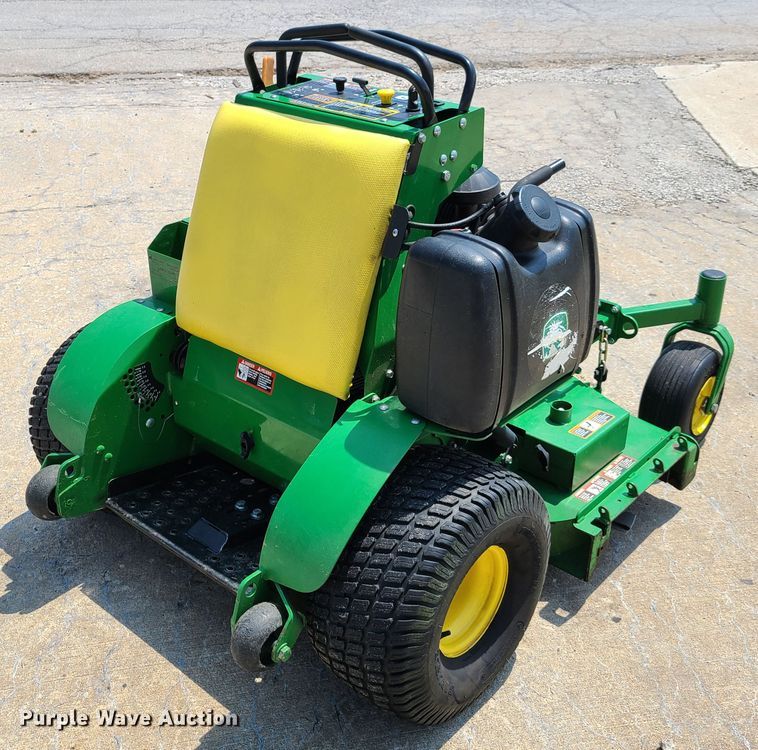 image for item EL9973 John Deere 648R ZTR lawn mower