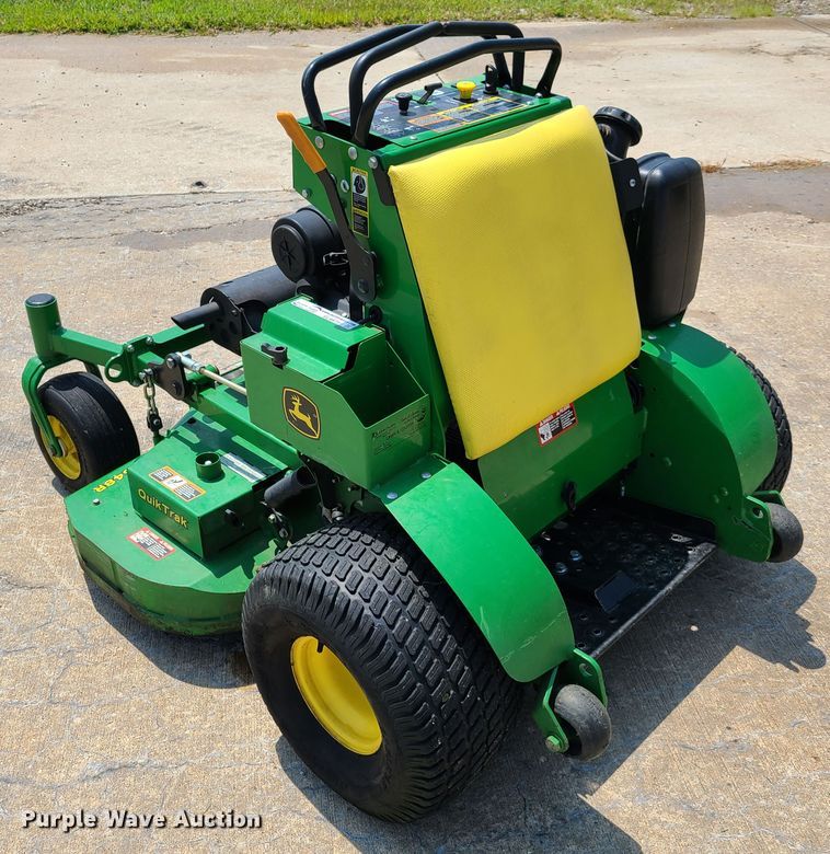 image for item EL9973 John Deere 648R ZTR lawn mower