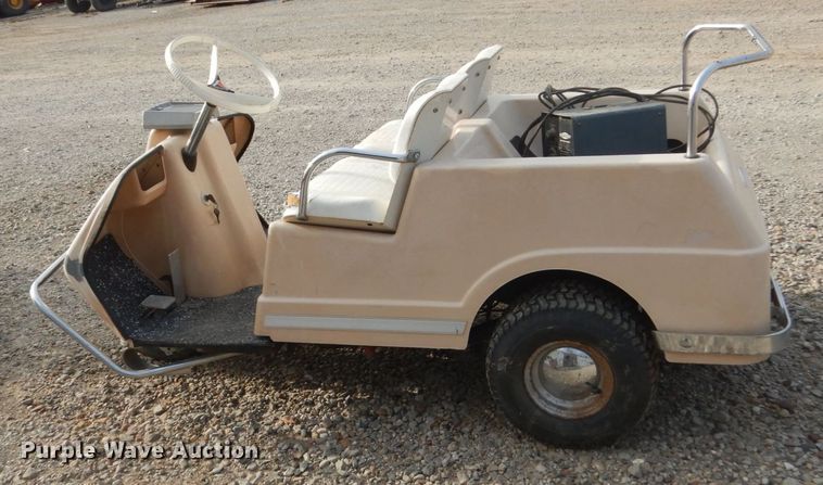 image for item FK9499 Harley Davidson golf cart