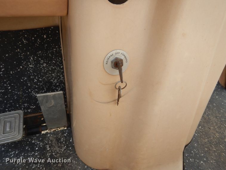 image for item FK9499 Harley Davidson golf cart