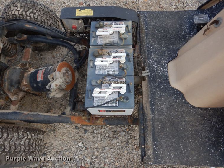 image for item FK9499 Harley Davidson golf cart