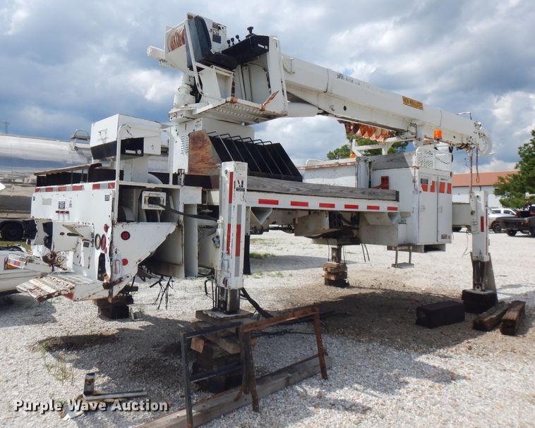 image for item FN9307 1996 Altec D4060 digger derrick bed