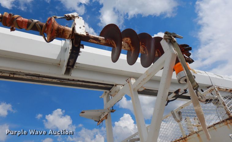 image for item FN9307 1996 Altec D4060 digger derrick bed