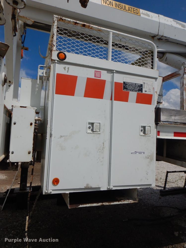 image for item FN9307 1996 Altec D4060 digger derrick bed