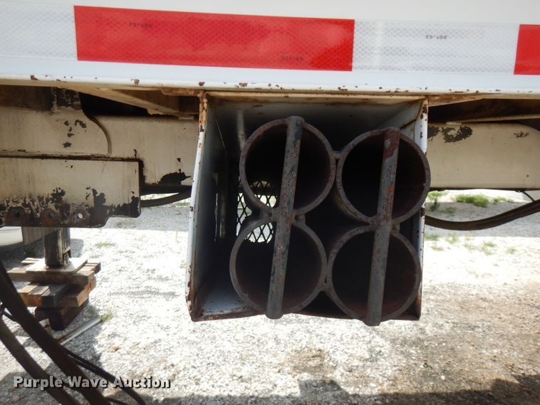 image for item FN9307 1996 Altec D4060 digger derrick bed