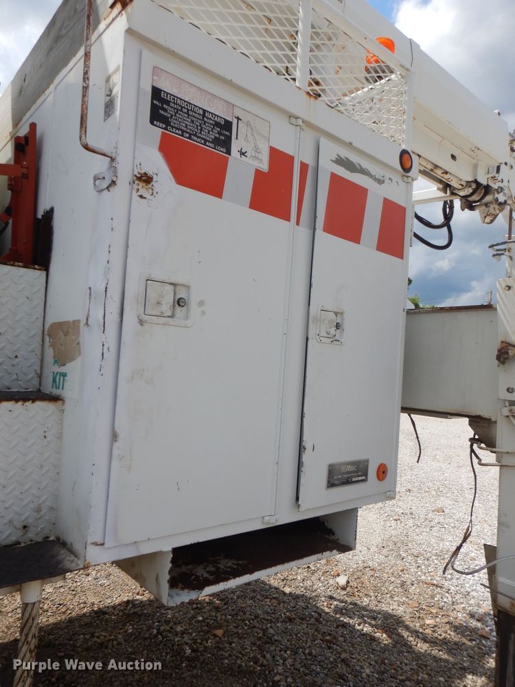 image for item FN9307 1996 Altec D4060 digger derrick bed