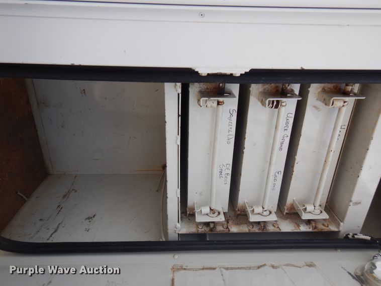 image for item FN9307 1996 Altec D4060 digger derrick bed