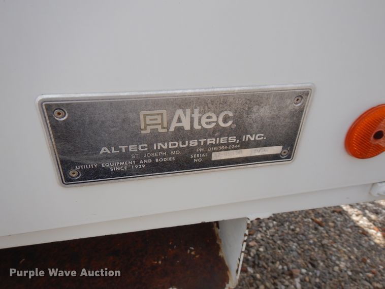 image for item FN9307 1996 Altec D4060 digger derrick bed
