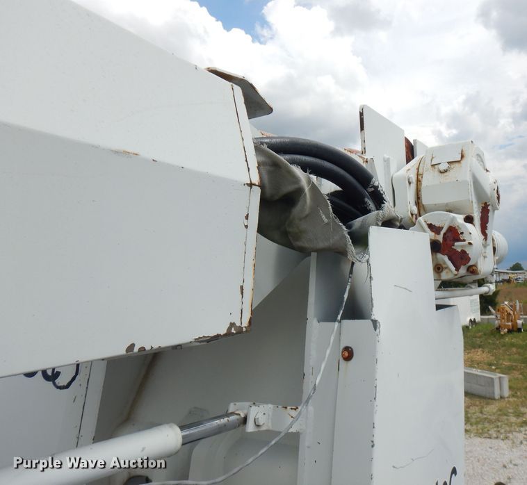 image for item FN9307 1996 Altec D4060 digger derrick bed