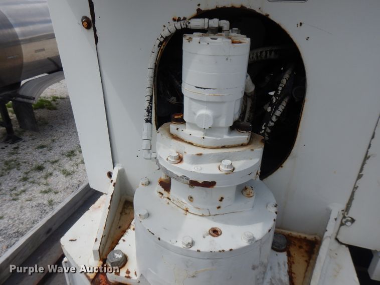 image for item FN9307 1996 Altec D4060 digger derrick bed