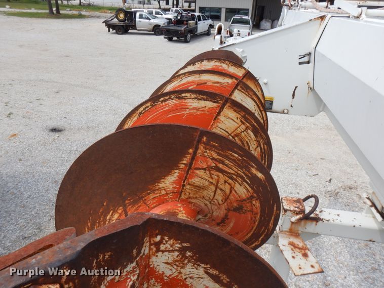 image for item FN9307 1996 Altec D4060 digger derrick bed