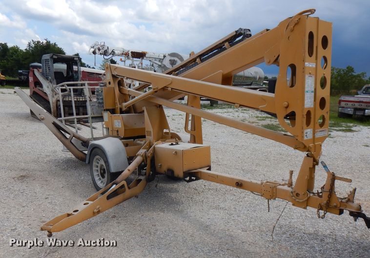image for item FN9309 2005 Genie TZ34  boom lift