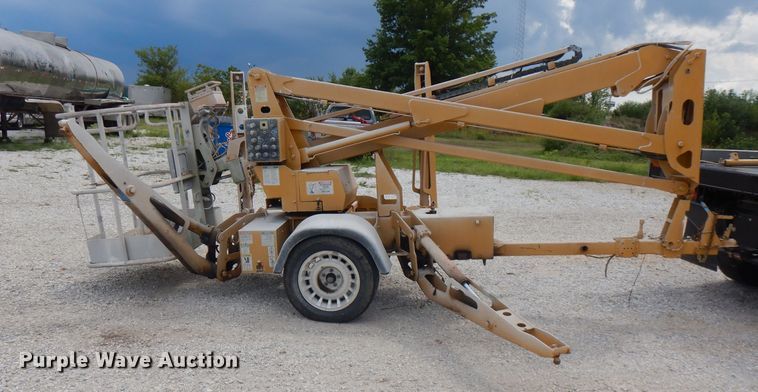 image for item FN9309 2005 Genie TZ34  boom lift