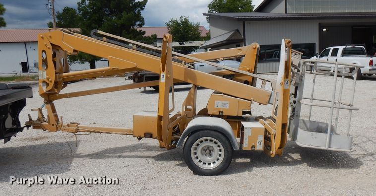 image for item FN9309 2005 Genie TZ34  boom lift