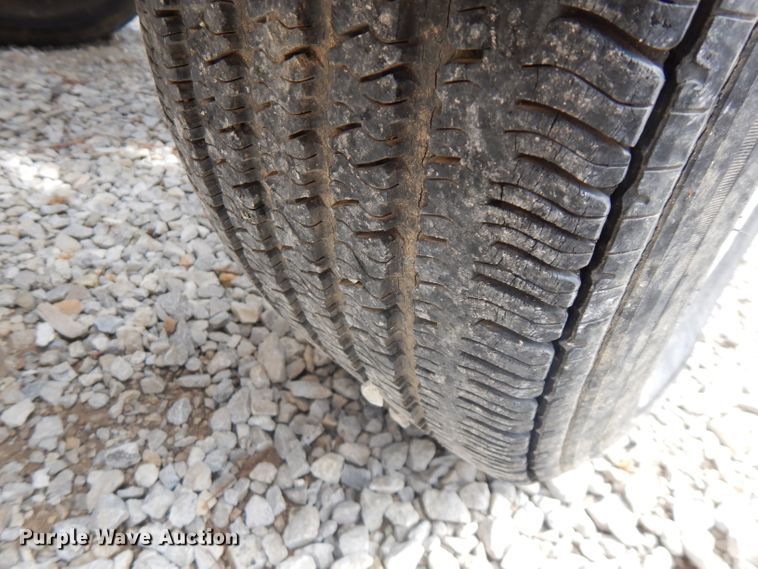 image for item FN9309 2005 Genie TZ34  boom lift