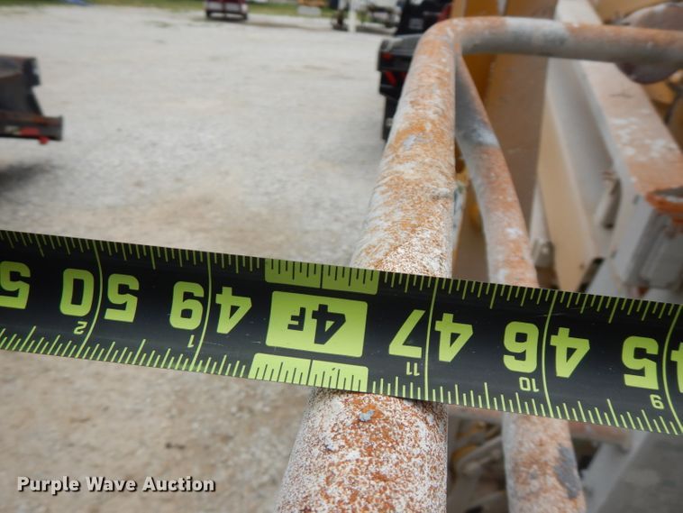 image for item FN9309 2005 Genie TZ34  boom lift