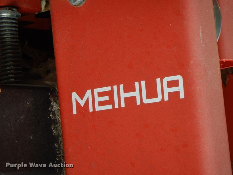 image for item FN9314 Meihur two post automotive lift