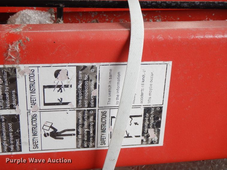 image for item FN9314 Meihur two post automotive lift