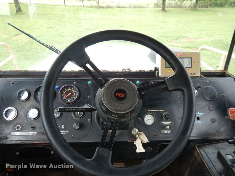 image for item FN9329 Tyler 4300 applicator