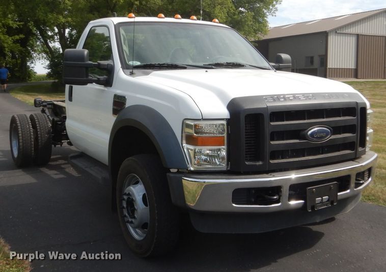 image for item FT9025 2008 Ford F550 Super Duty  truck cab and chassis