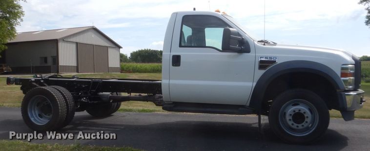 image for item FT9025 2008 Ford F550 Super Duty  truck cab and chassis