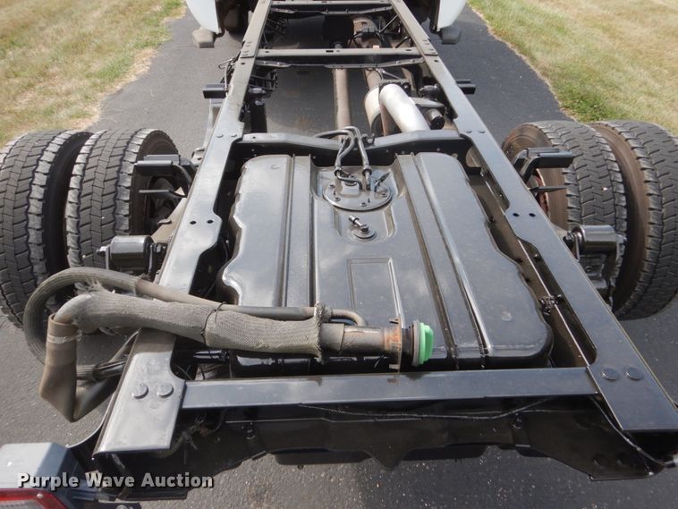 image for item FT9025 2008 Ford F550 Super Duty  truck cab and chassis