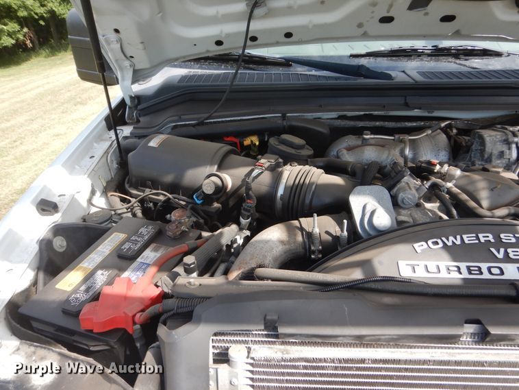 image for item FT9025 2008 Ford F550 Super Duty  truck cab and chassis