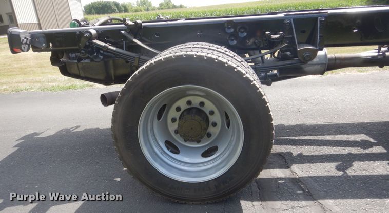 image for item FT9025 2008 Ford F550 Super Duty  truck cab and chassis