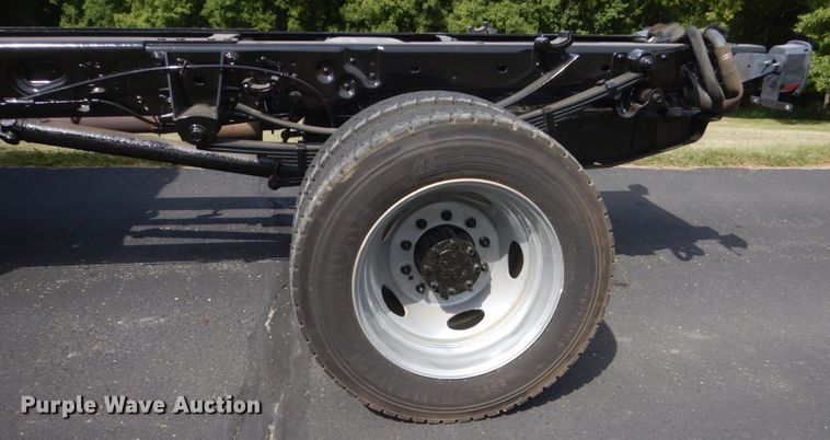 image for item FT9025 2008 Ford F550 Super Duty  truck cab and chassis