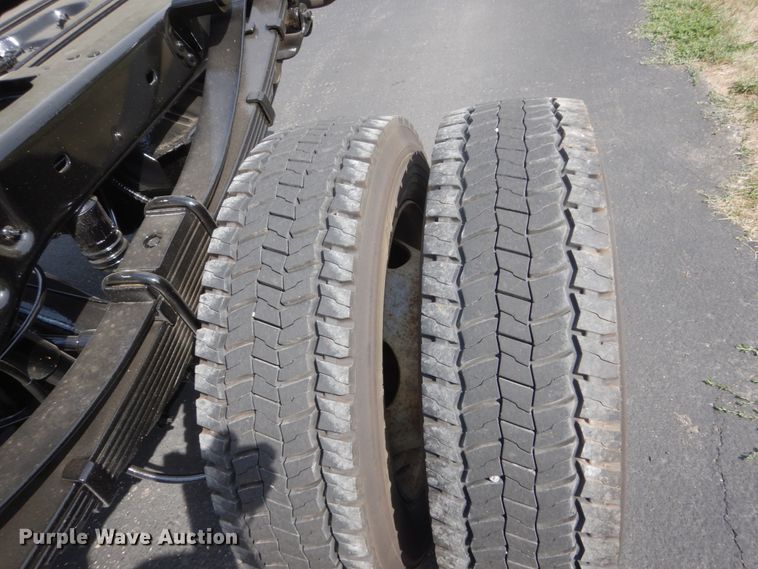 image for item FT9025 2008 Ford F550 Super Duty  truck cab and chassis