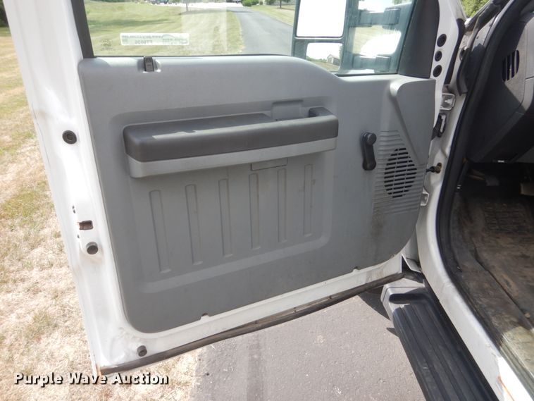 image for item FT9026 2012 Ford F450 Super Duty  box truck