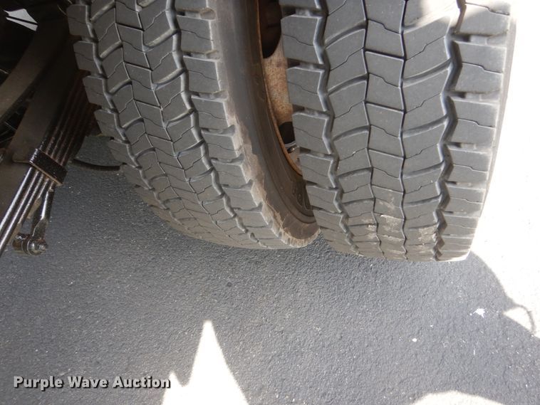 image for item FT9026 2012 Ford F450 Super Duty  box truck