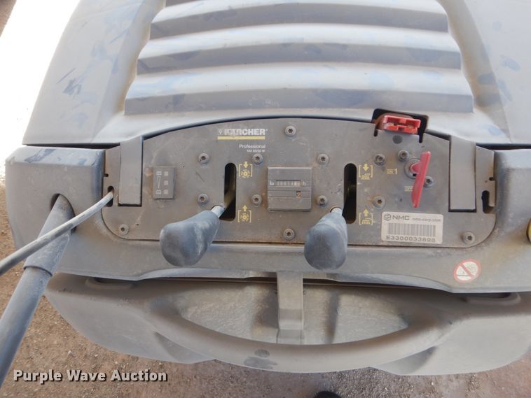 image for item FT9082 Karcher floor sweeper