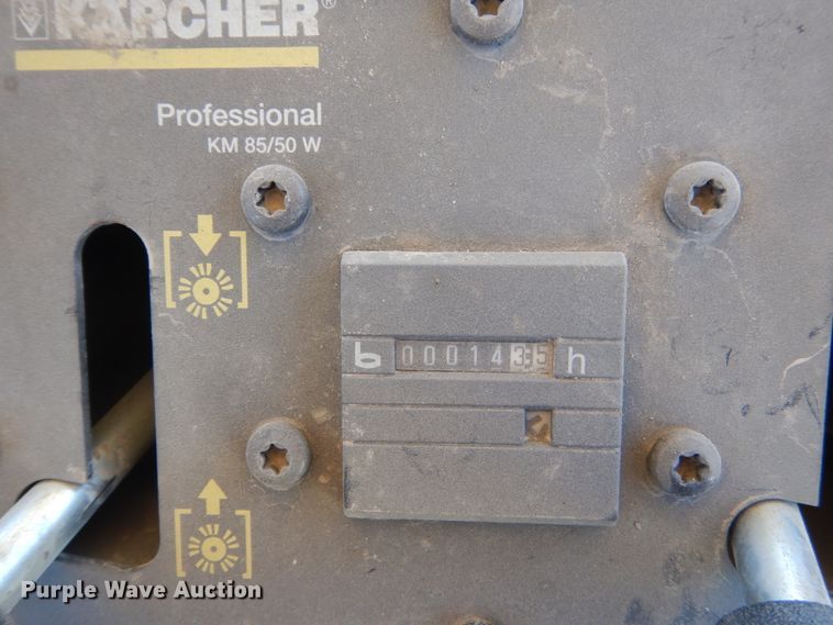 image for item FT9082 Karcher floor sweeper