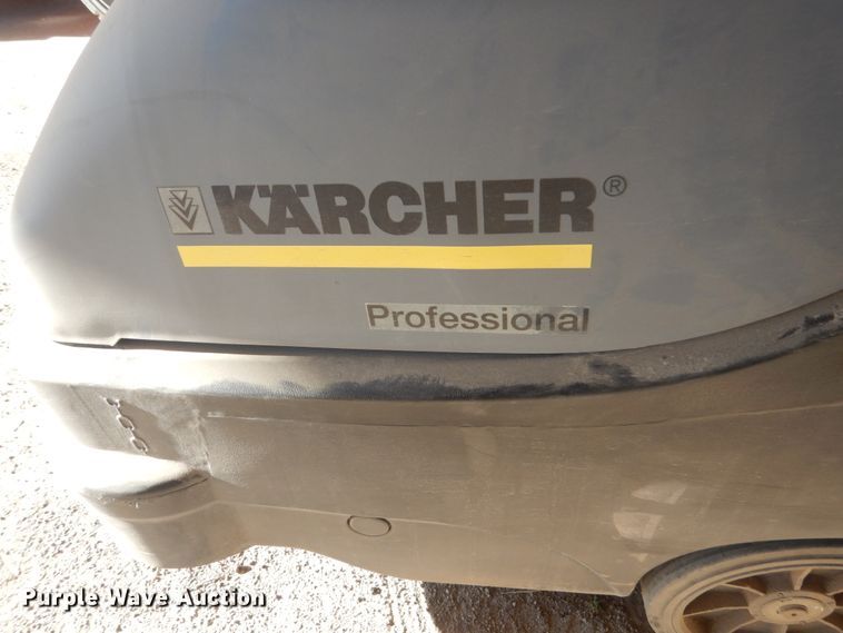 image for item FT9082 Karcher floor sweeper