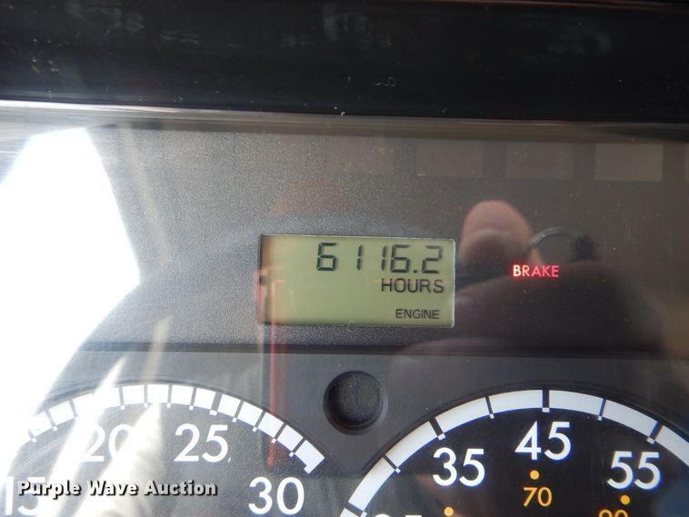 image for item GM9092 2010 Freightliner M2 106  box truck